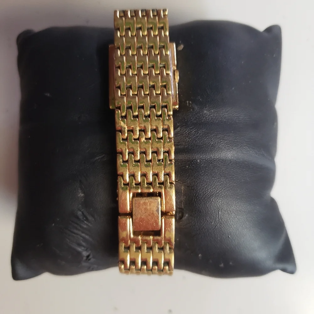 VINTAGE SEIKO GOLD STAINLESS STEEL Slim Metal Band~Japan Made